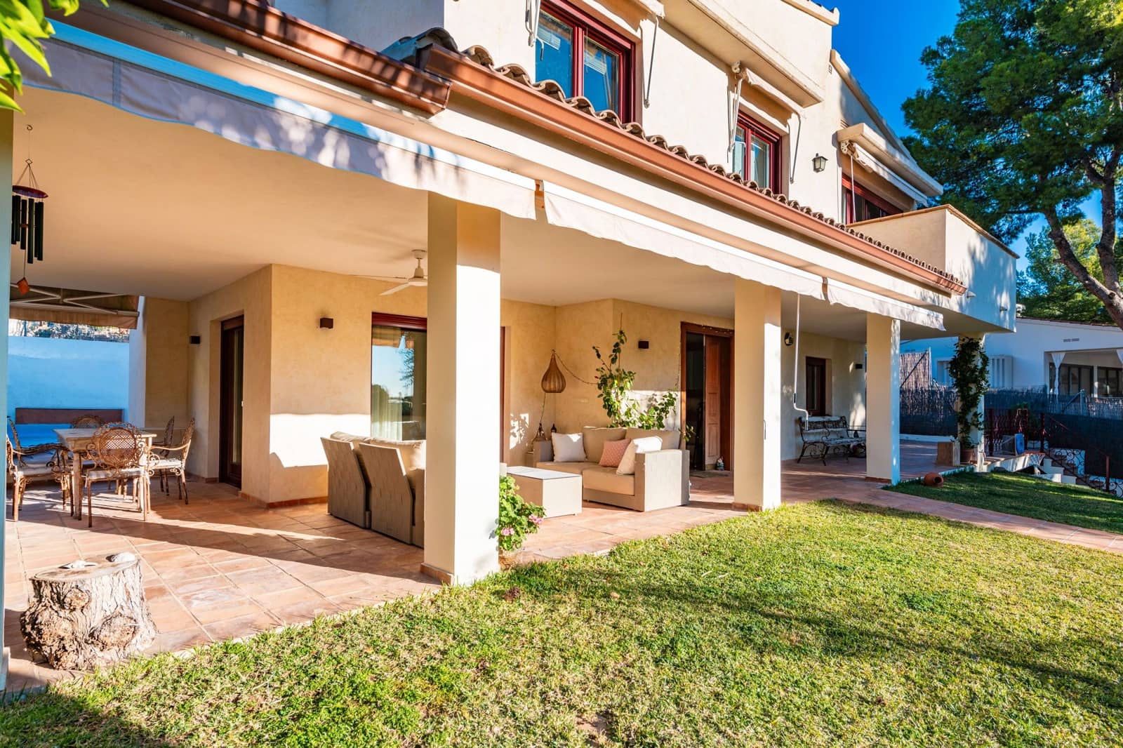 5 soveværelse Villa til salg i Oropesa  med swimmingpool - € 924.964 (Ref: 8016959)