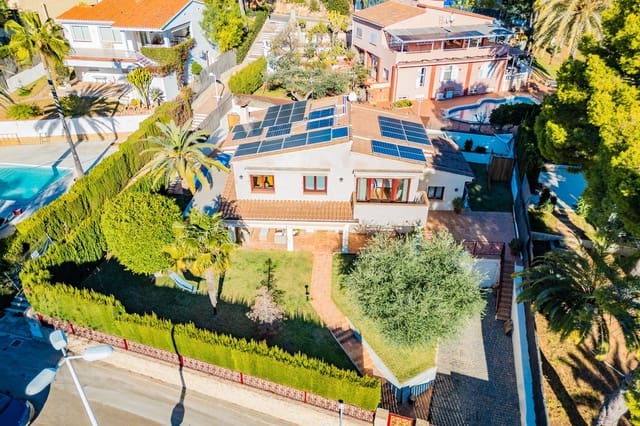 5 soveværelse Villa til salg i Oropesa  med swimmingpool - € 924.964 (Ref: 8016959)