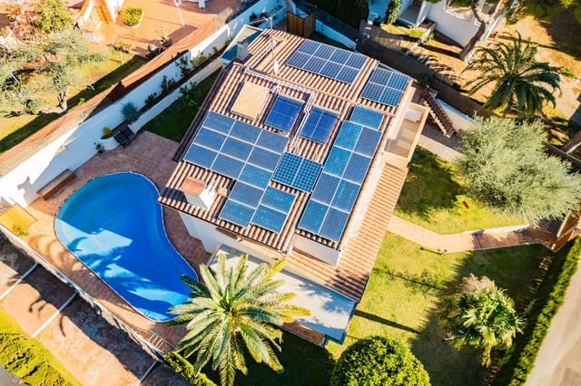 5 soveværelse Villa til salg i Oropesa  med swimmingpool - € 924.964 (Ref: 8016959)
