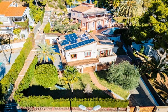 5 soveværelse Villa til salg i Oropesa  med swimmingpool - € 924.964 (Ref: 8016959)