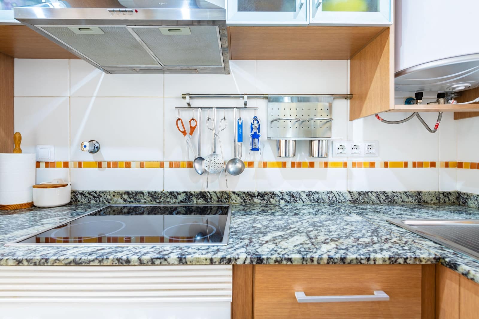 2 slaapkamer Appartement te koop in Oropesa  met zwembad garage - € 149.972 (Ref: 8630711)