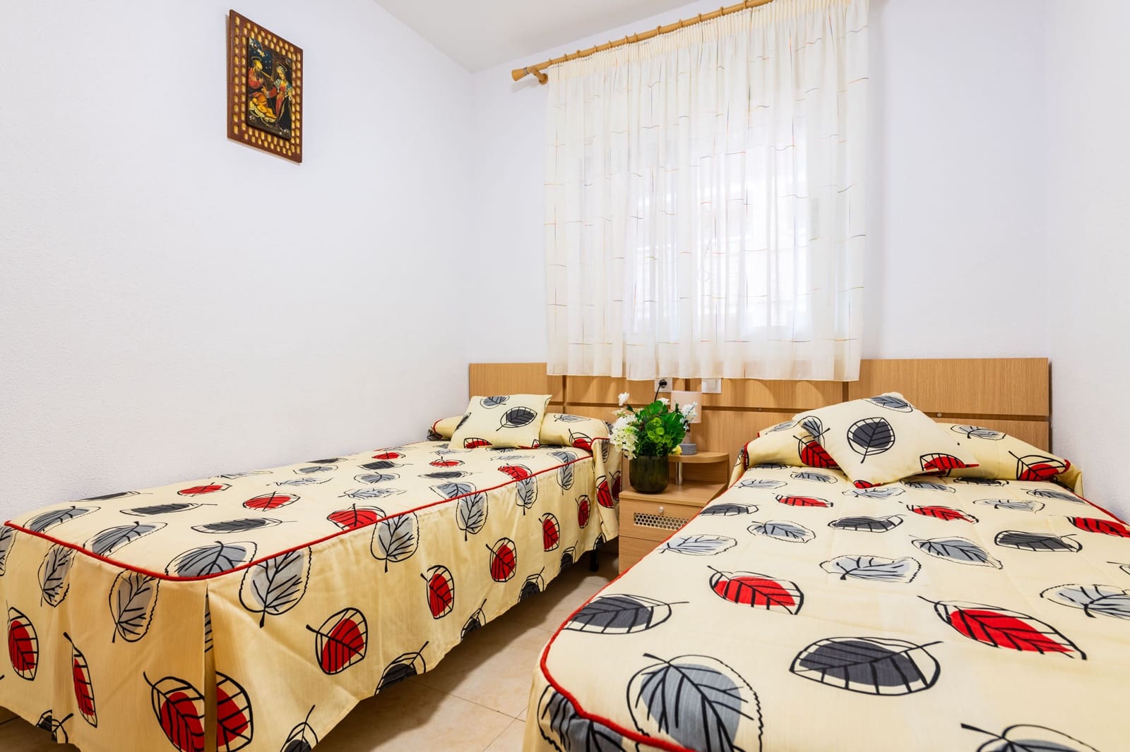 2 slaapkamer Appartement te koop in Oropesa  met zwembad garage - € 149.972 (Ref: 8630711)