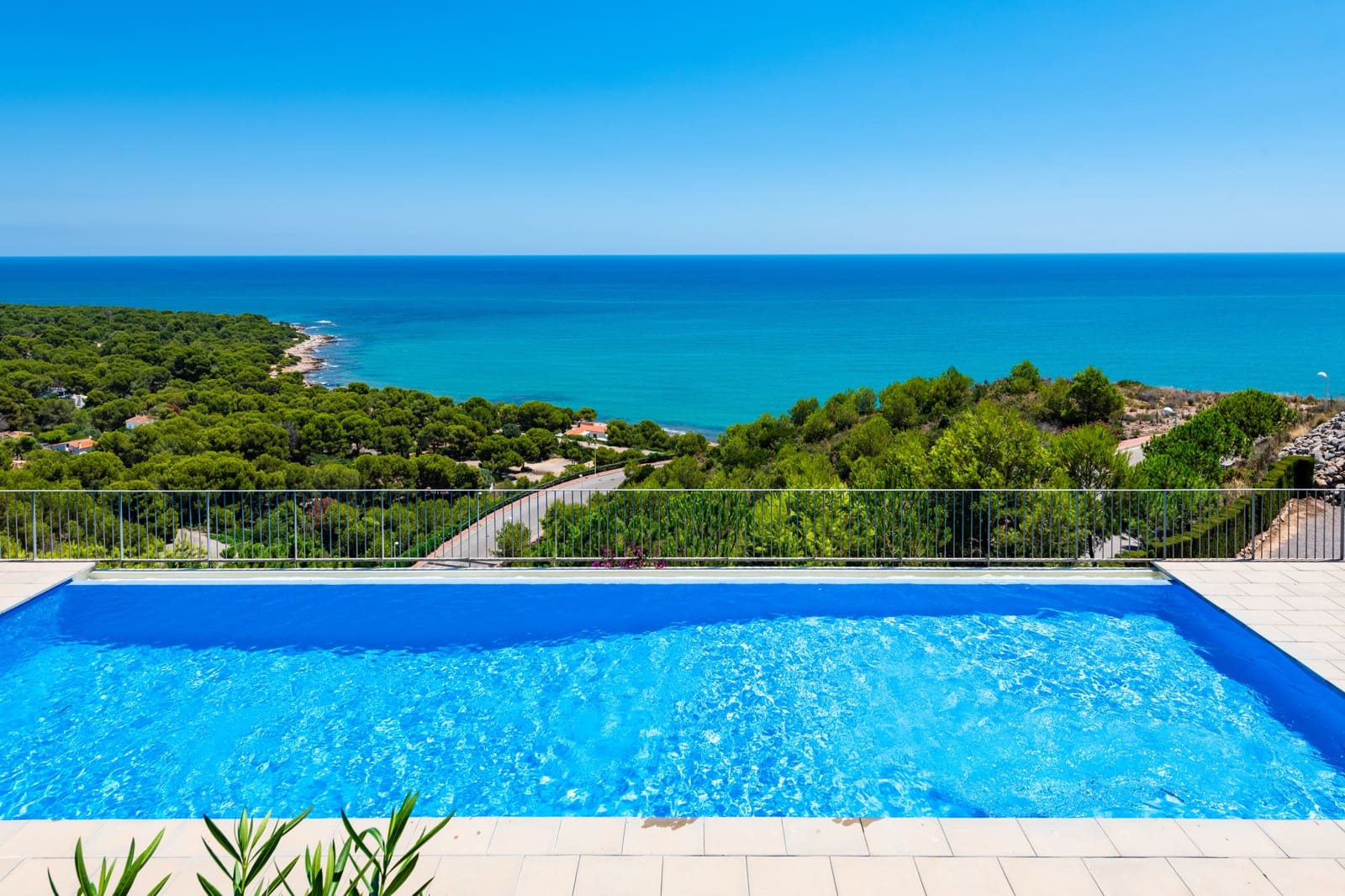 3 soveværelse Lejlighed til salg i Oropesa  med swimmingpool garage - € 600.000 (Ref: 9133859)