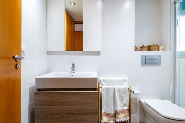 3 bedroom Apartment for sale in Oropesa  with pool garage - € 600,000 (Ref: 9133859)