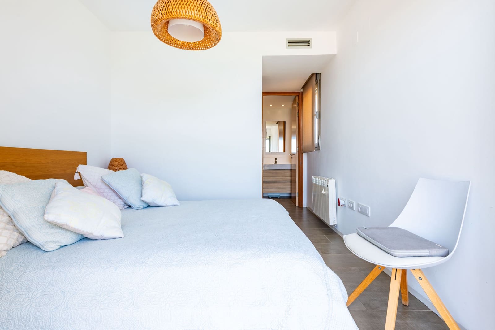 3 soveværelse Lejlighed til salg i Oropesa  med swimmingpool garage - € 600.000 (Ref: 9133859)