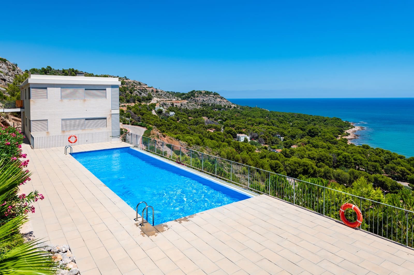 3 soveværelse Lejlighed til salg i Oropesa  med swimmingpool garage - € 600.000 (Ref: 9133859)