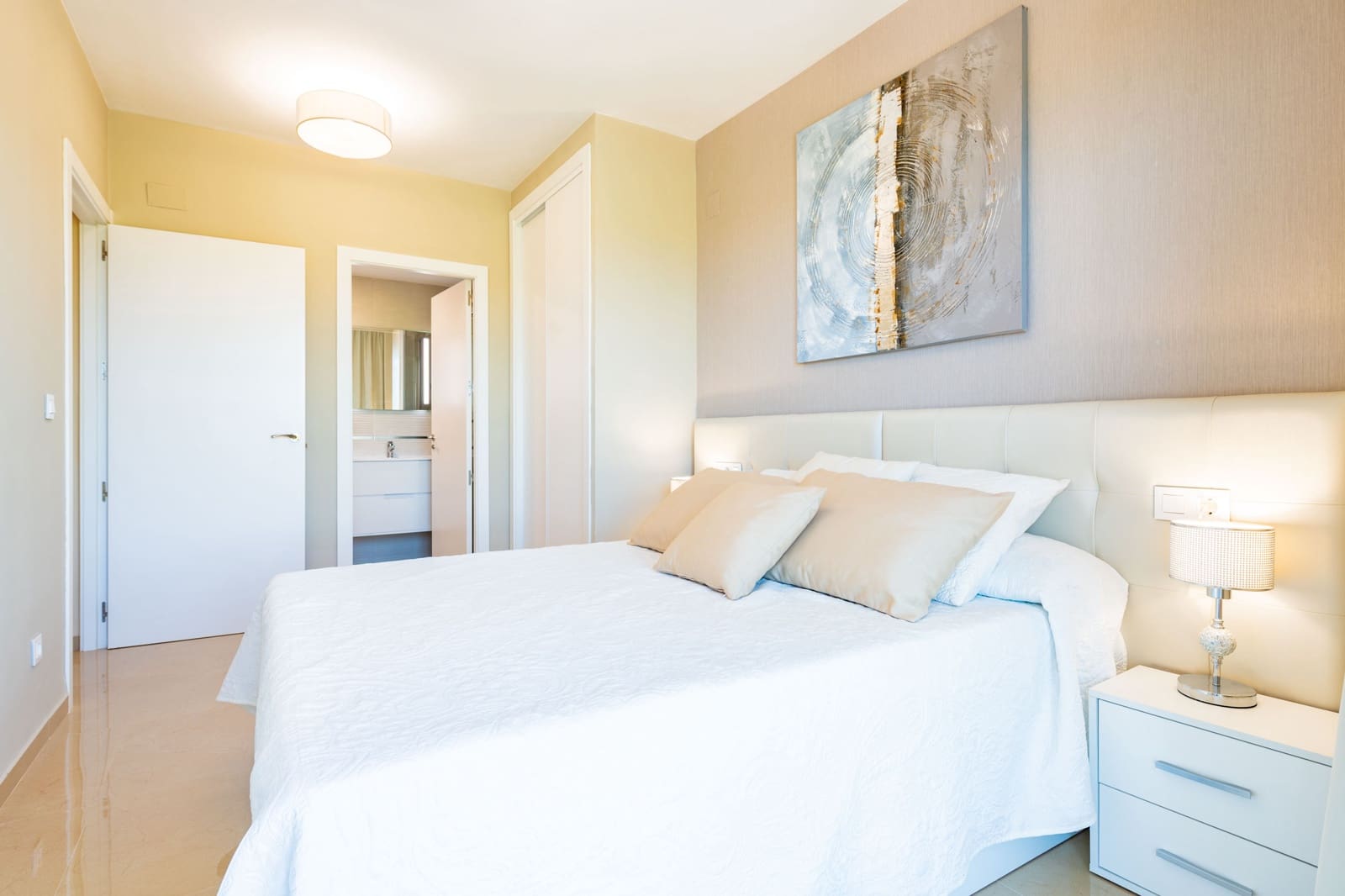 2 soveværelse Lejlighed til salg i Oropesa  med swimmingpool garage - € 235.000 (Ref: 9133985)