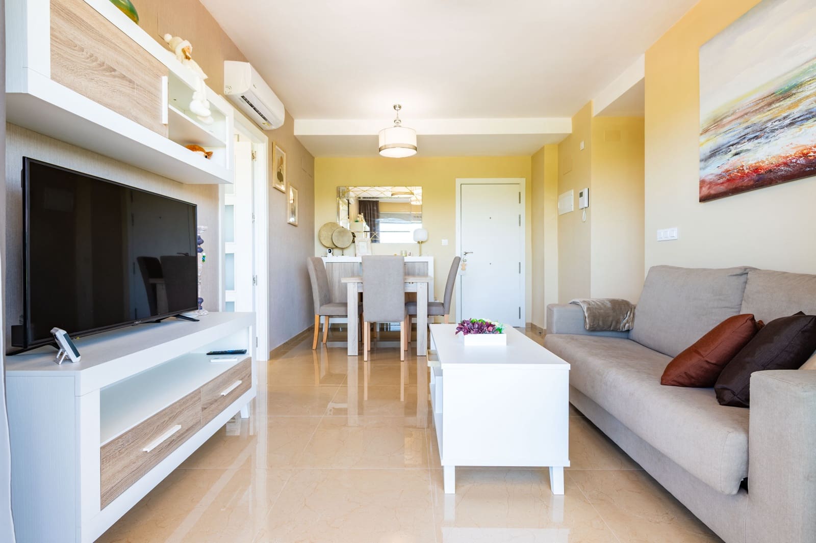 2 soveværelse Lejlighed til salg i Oropesa  med swimmingpool garage - € 235.000 (Ref: 9133985)