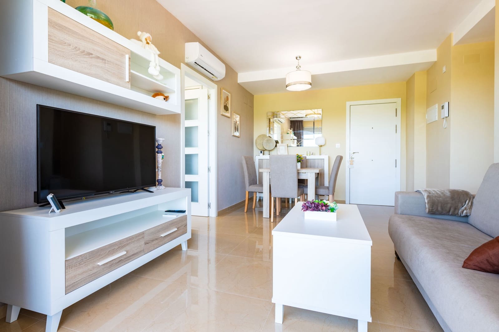 2 soveværelse Lejlighed til salg i Oropesa  med swimmingpool garage - € 235.000 (Ref: 9133985)