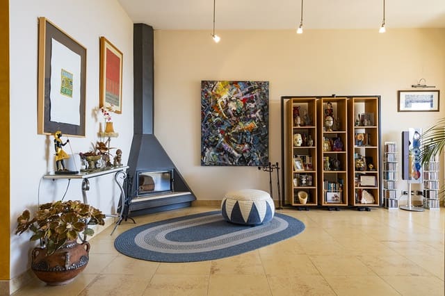 6 makuuhuone Omakotitalo myytävänä paikassa Benicàssim mukana uima-altaan 
autotalli - 850 000 € (Ref: 9501803)