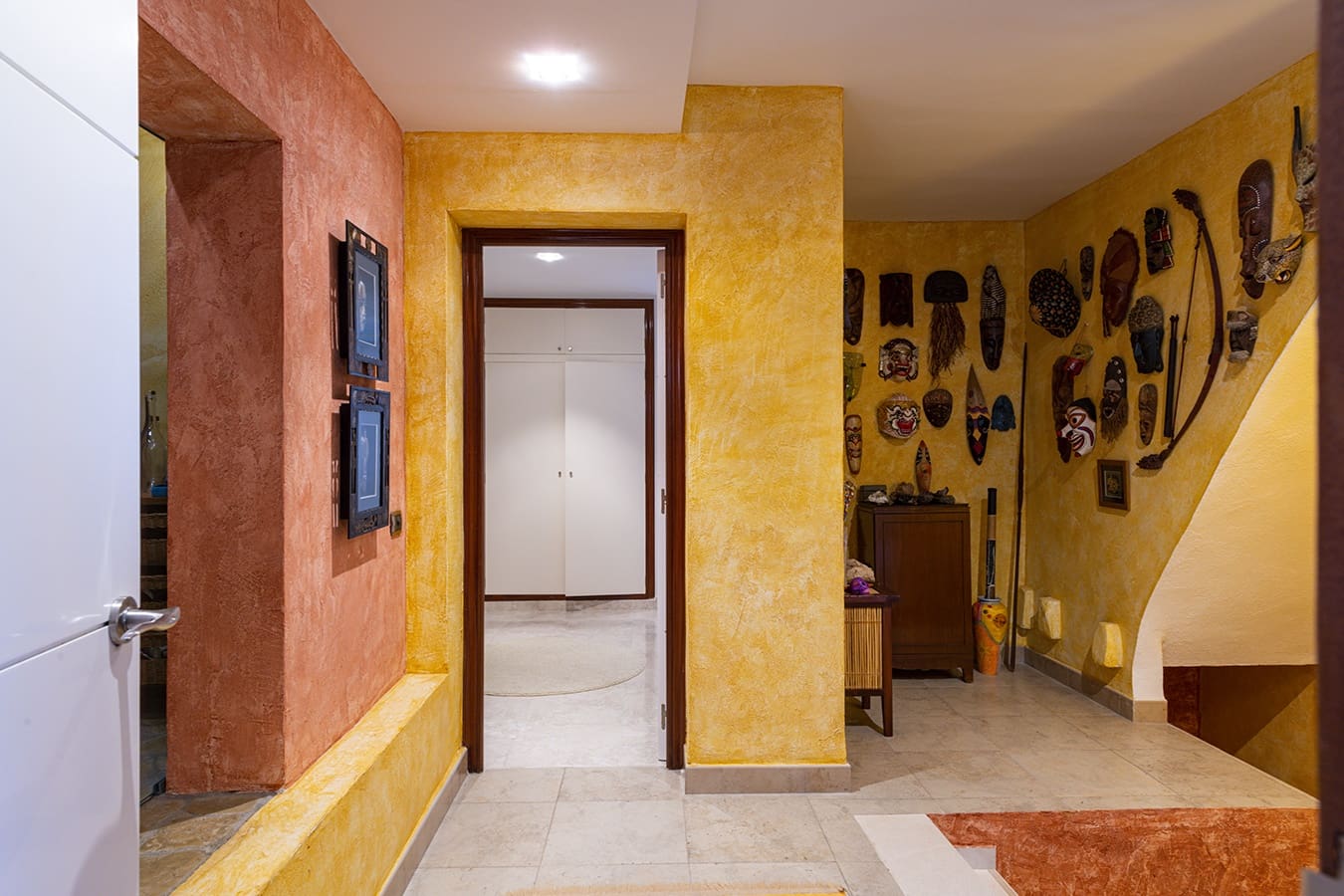 6 makuuhuone Omakotitalo myytävänä paikassa Benicassim mukana uima-altaan 
autotalli - 850 000 € (Ref: 9501803)