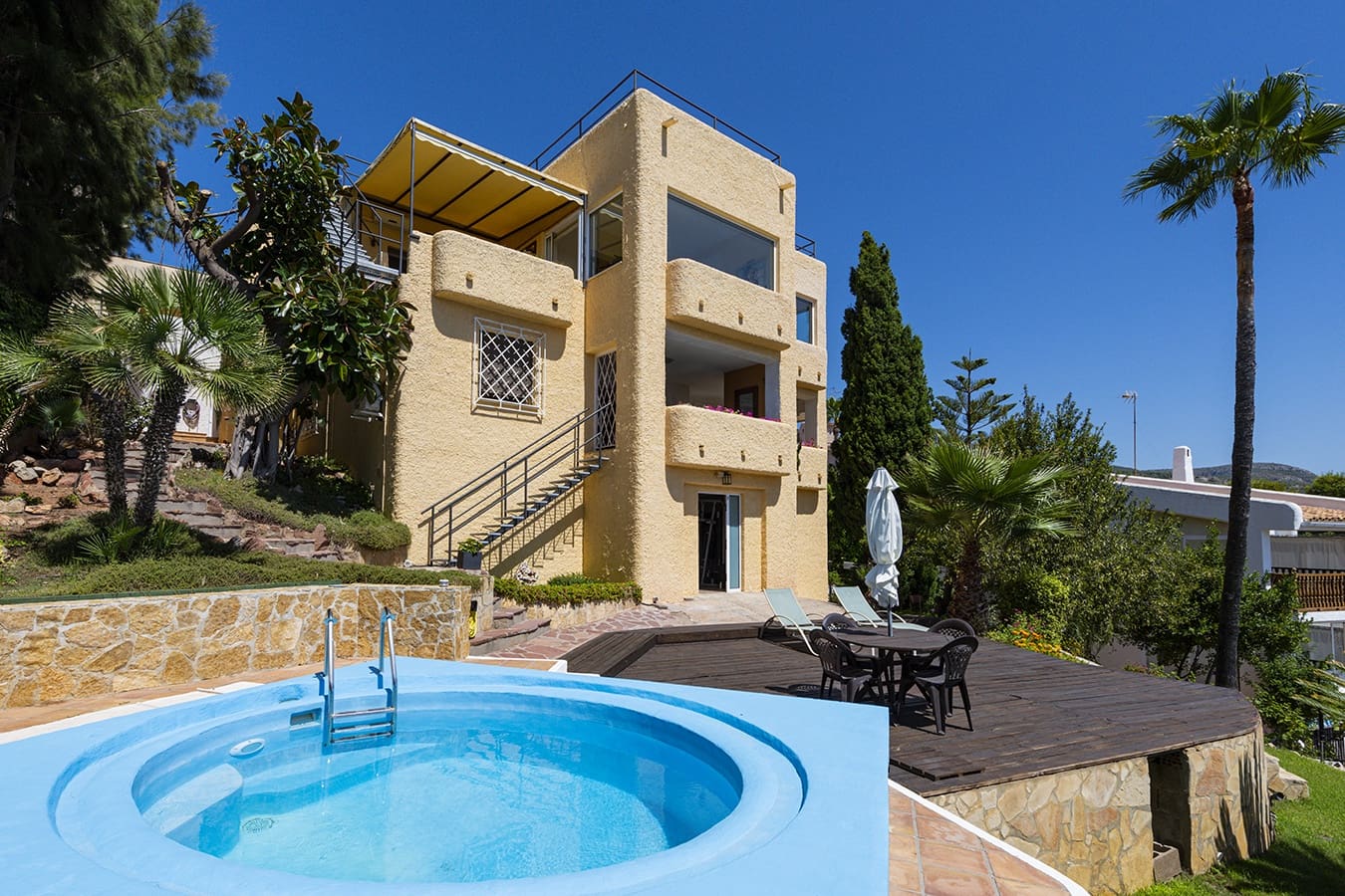 6 makuuhuone Omakotitalo myytävänä paikassa Benicassim mukana uima-altaan 
autotalli - 850 000 € (Ref: 9501803)