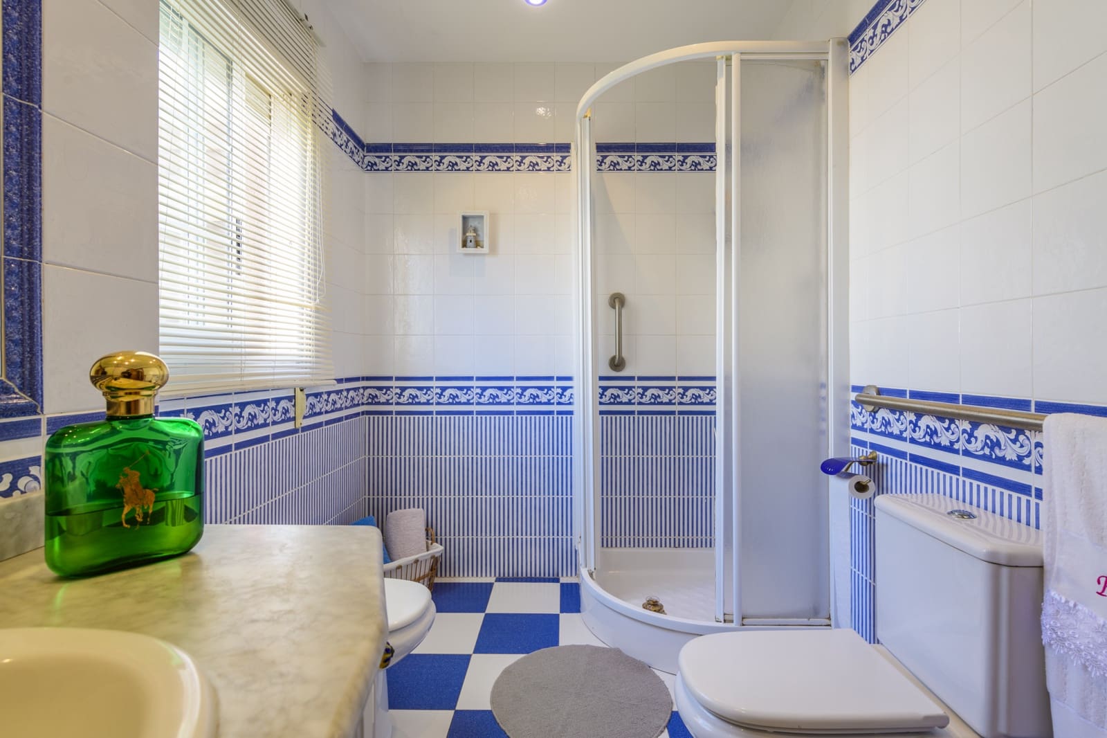 6 makuuhuone Omakotitalo myytävänä paikassa Benicassim mukana uima-altaan 
autotalli - 850 000 € (Ref: 9501804)