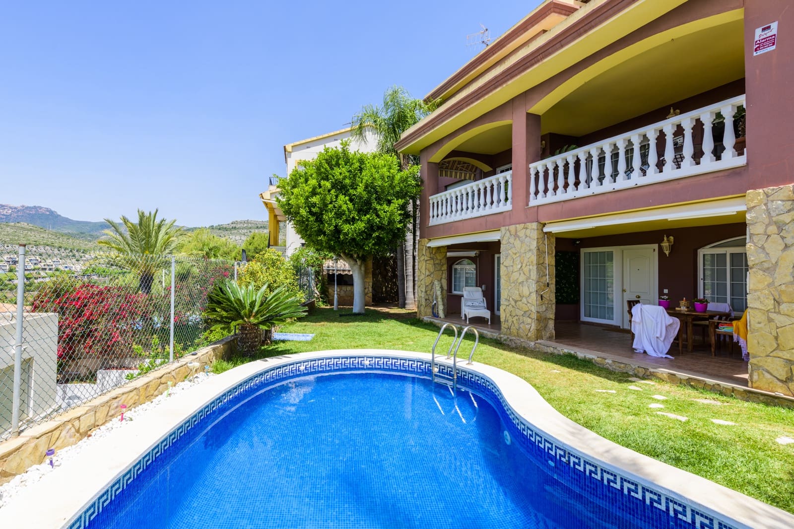 6 makuuhuone Omakotitalo myytävänä paikassa Benicassim mukana uima-altaan 
autotalli - 850 000 € (Ref: 9501804)