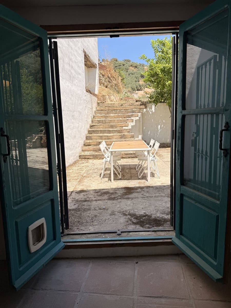 5 bedroom Finca/Country House for sale in Villanueva de Algaidas with garage - € 299,995 (Ref: 10046611)