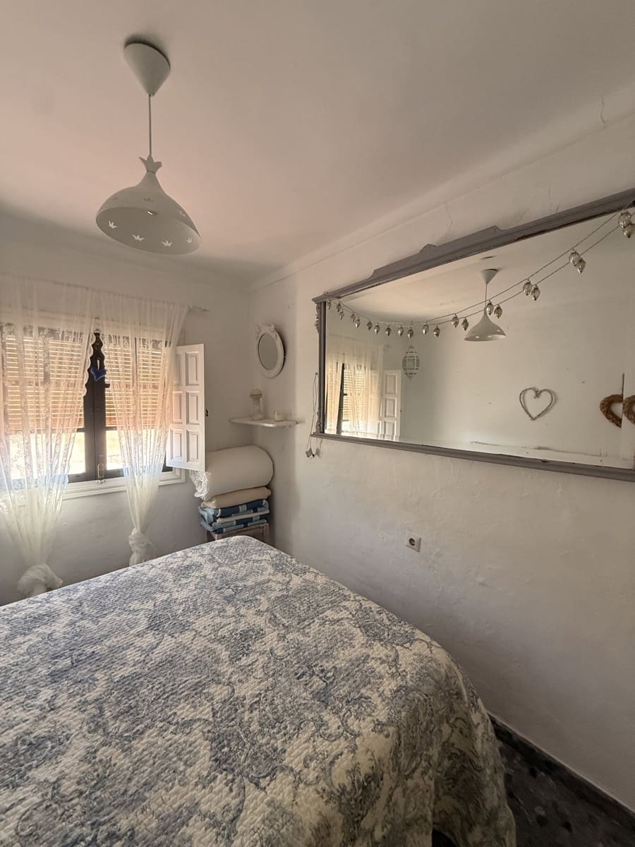 2 slaapkamer Huis te koop in Villanueva del Trabuco met zwembad garage - € 44.500 (Ref: 10091573)