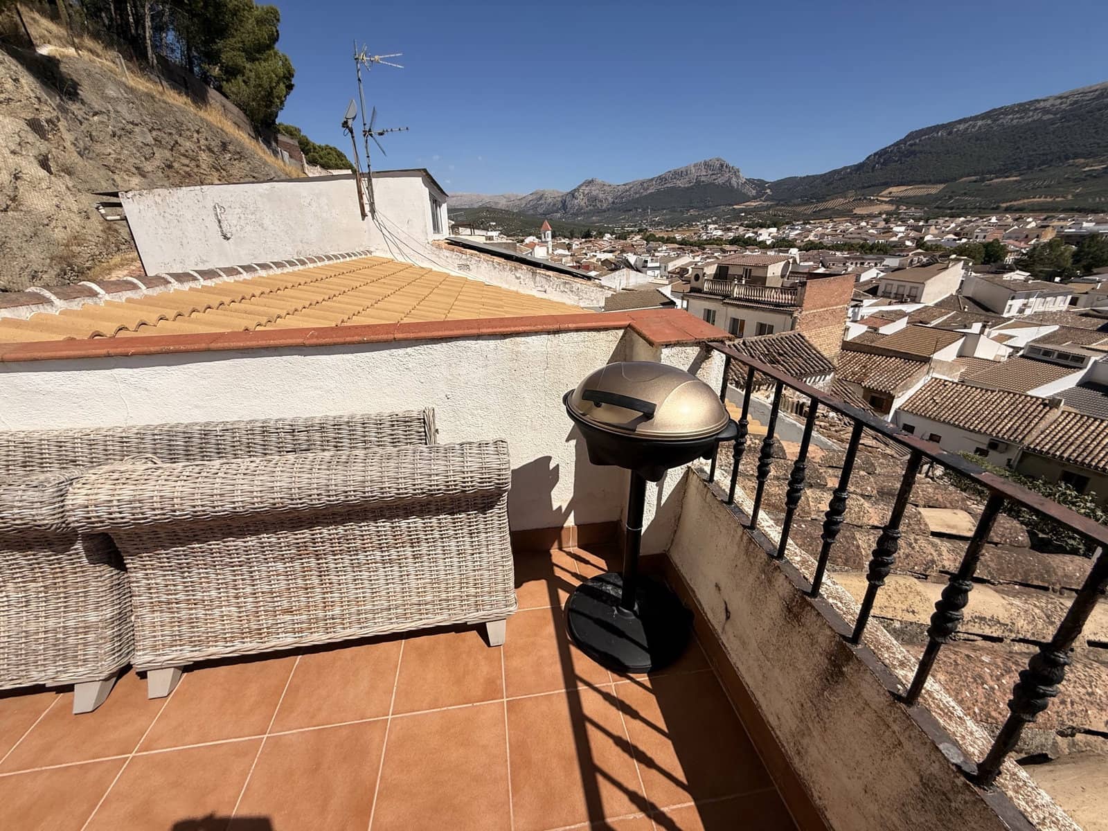 2 slaapkamer Huis te koop in Villanueva del Trabuco met zwembad garage - € 44.500 (Ref: 10091573)