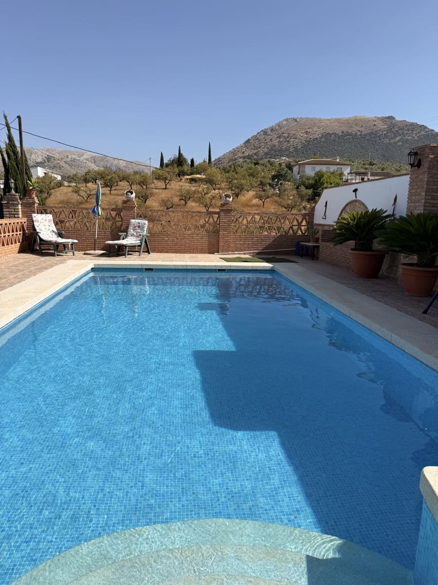 3 quarto Quinta/Casa Rural para venda em Villanueva del Trabuco com piscina garagem - 275 000 € (Ref: 10091574)