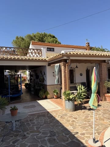 3 sypialnia Finka/Dom wiejski na sprzedaż w Villanueva del Trabuco z basenem garażem - 275 000 € (Ref: 10091574)