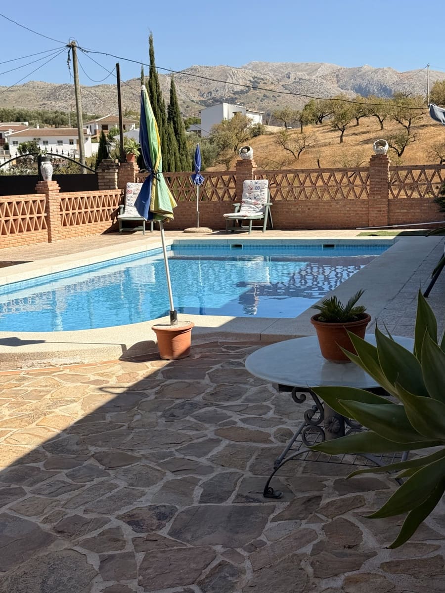 3 bedroom Finca/Country House for sale in Villanueva del Trabuco with pool garage - € 275,000 (Ref: 10091574)