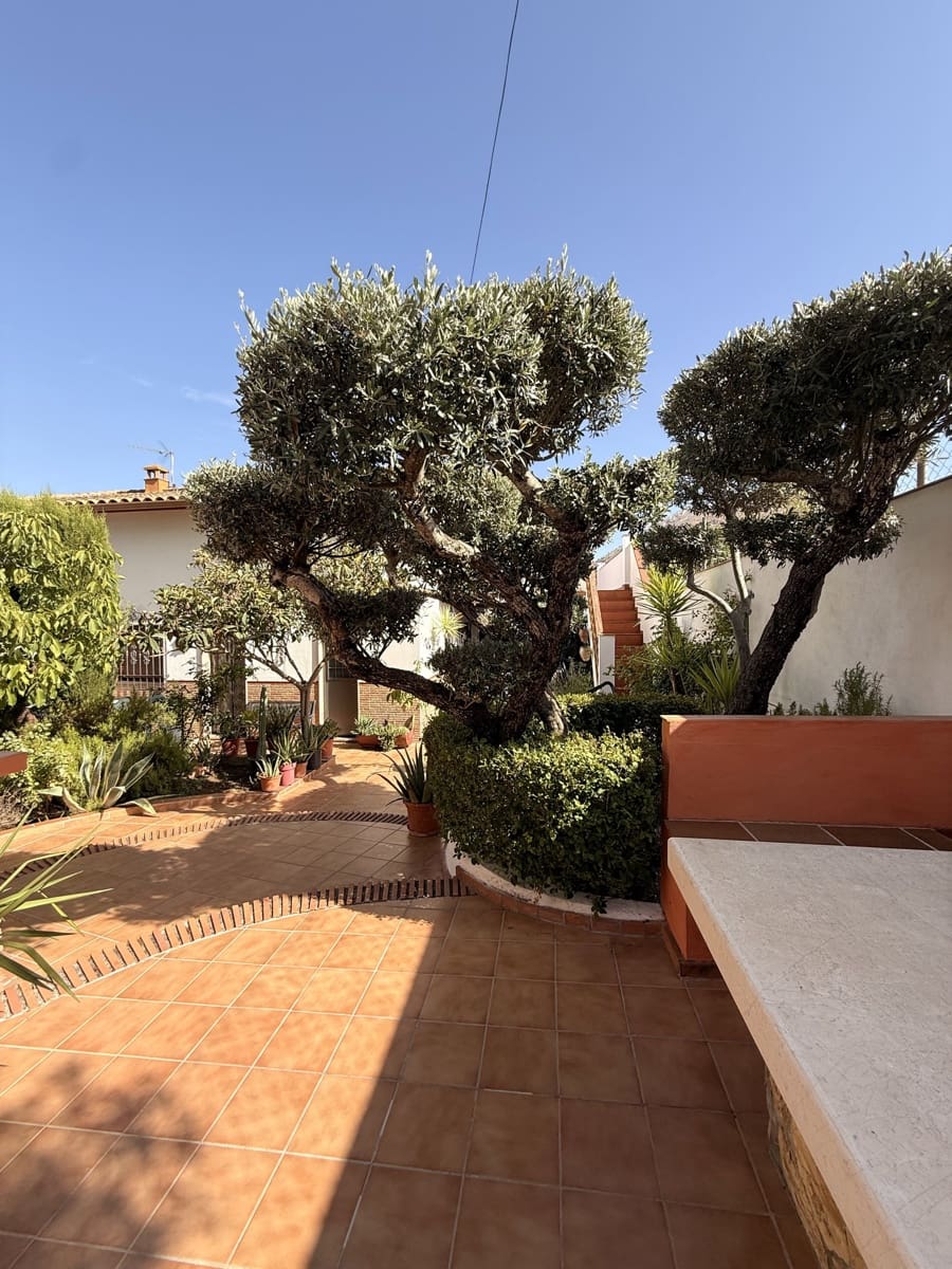3 bedroom Finca/Country House for sale in Villanueva del Trabuco with pool garage - € 275,000 (Ref: 10091574)