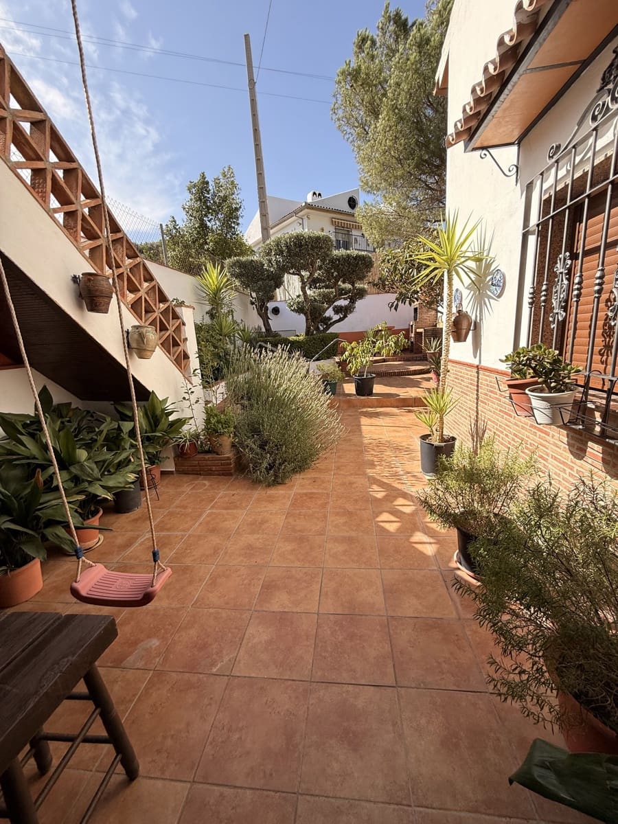 3 bedroom Finca/Country House for sale in Villanueva del Trabuco with pool garage - € 275,000 (Ref: 10091574)
