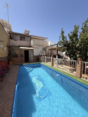 5 bedroom Villa for sale in Villanueva de Algaidas with pool garage - € 265,000 (Ref: 10091576)