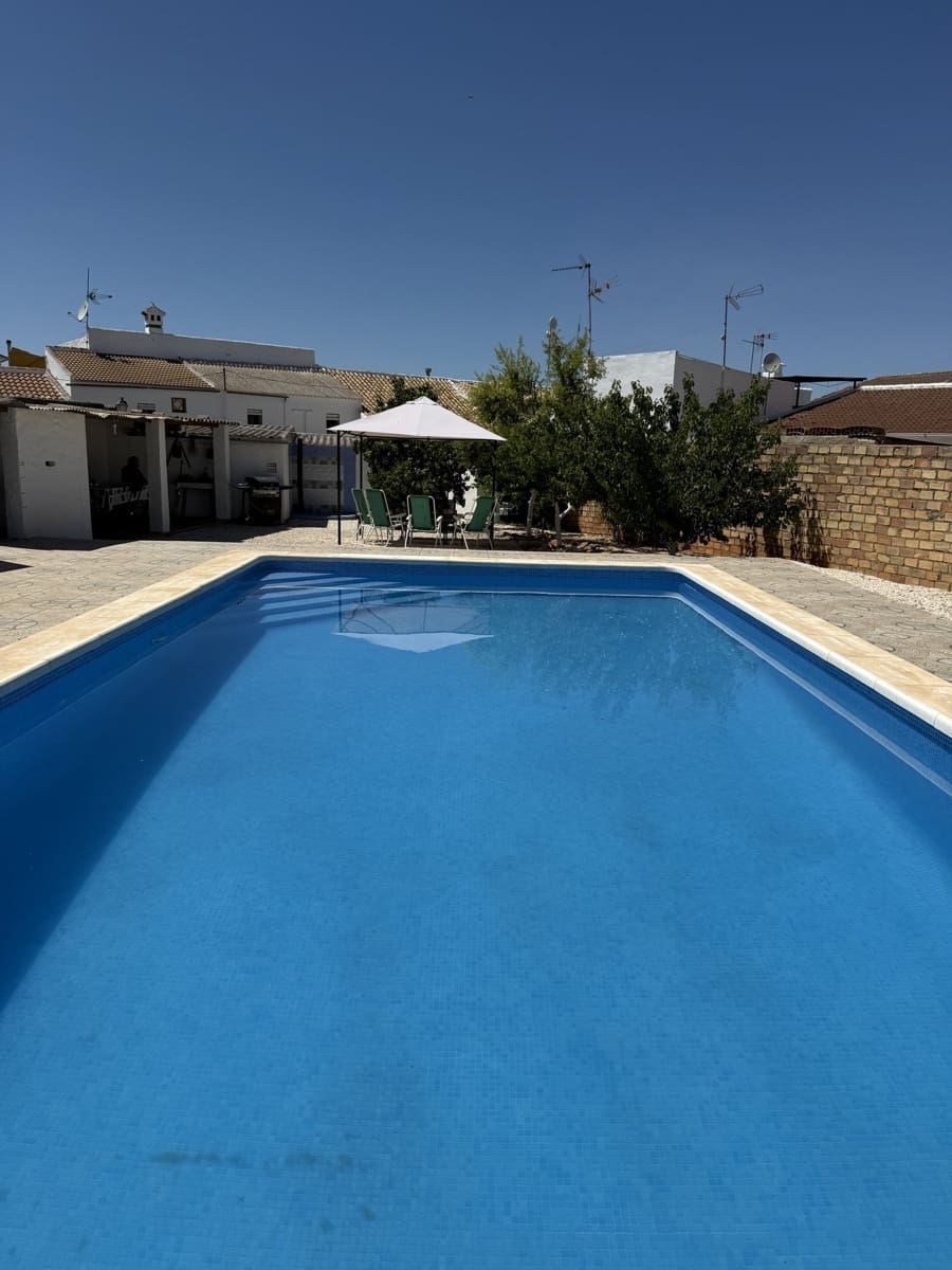 7 Zimmer Finca/Landgut zu verkaufen in Antequera mit Pool Garage - 245.995 € (Ref: 10173210)