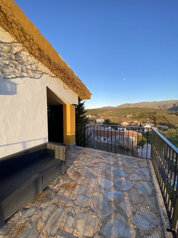 3 bedroom Villa for sale in Villanueva del Trabuco with pool garage - € 297,000 (Ref: 9674813)