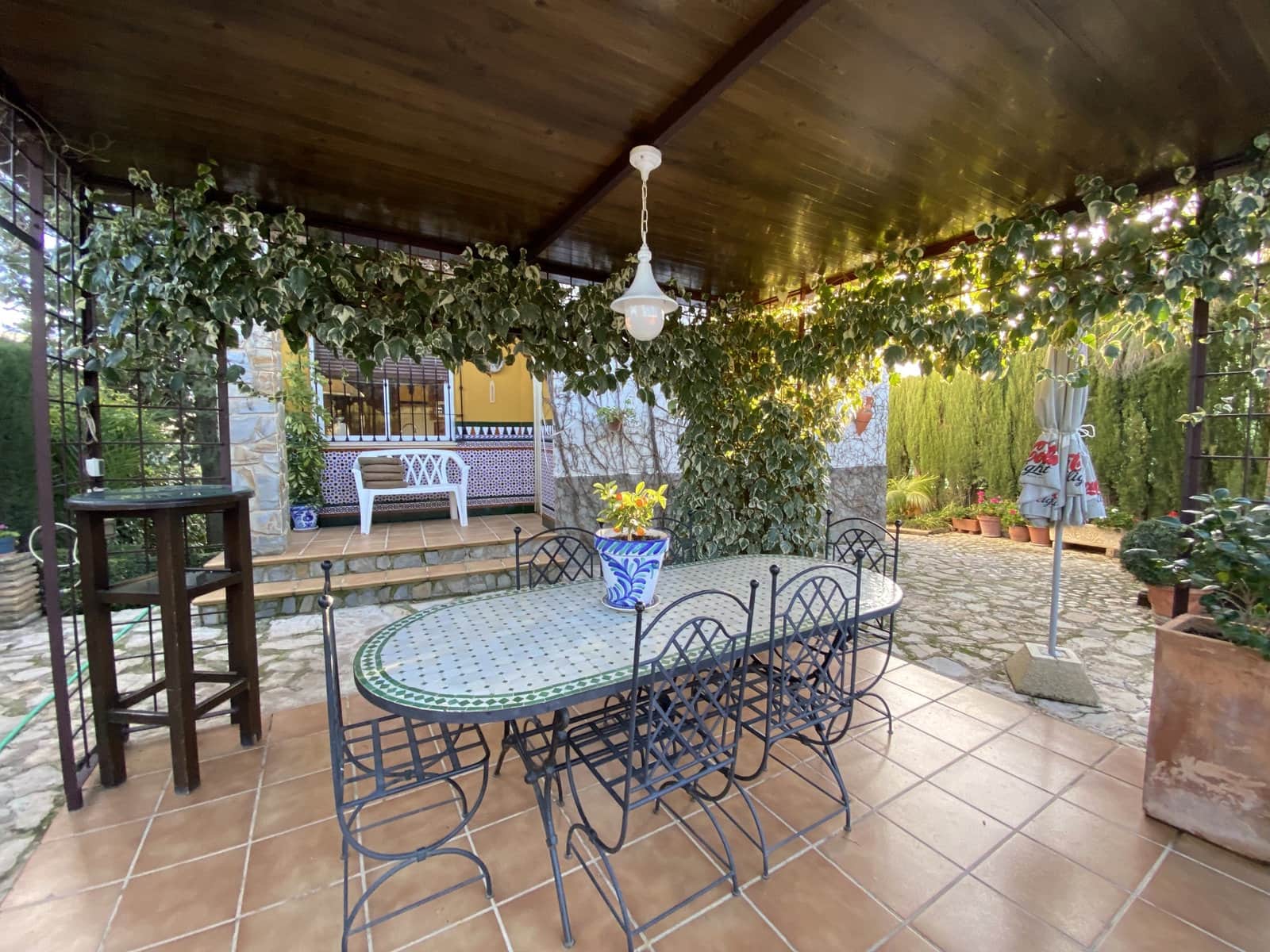 Chalet de 3 habitaciones en Villanueva del Trabuco en venta con piscina garaje - 297.000 € (Ref: 9674813)