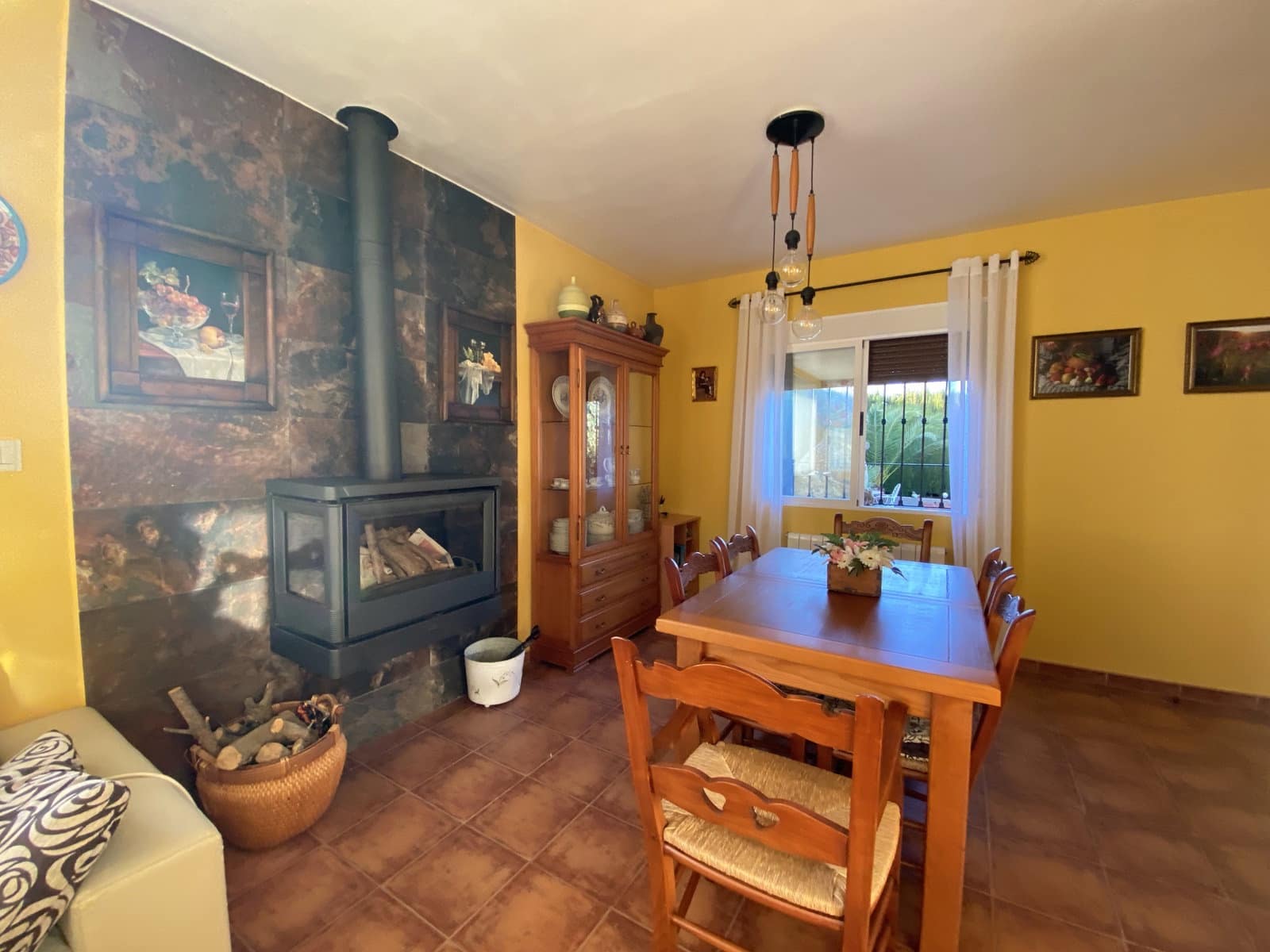 Chalet de 3 habitaciones en Villanueva del Trabuco en venta con piscina garaje - 297.000 € (Ref: 9674813)