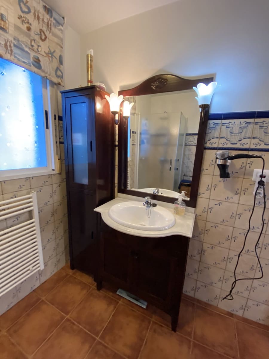 Chalet de 3 habitaciones en Villanueva del Trabuco en venta con piscina garaje - 297.000 € (Ref: 9674813)