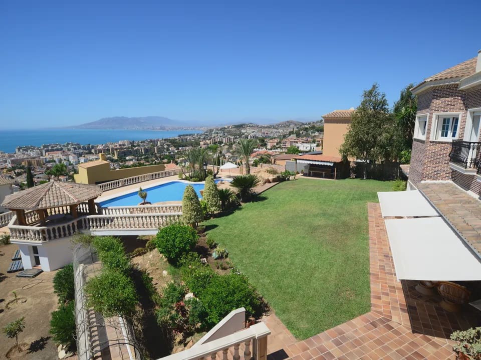 5 bedroom Villa for sale in Malaga city with pool - € 4,875,000 (Ref: 9674814)