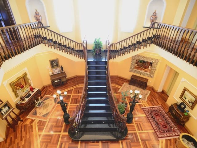 5 bedroom Villa for sale in Málaga city with pool - € 4,875,000 (Ref: 9674814)