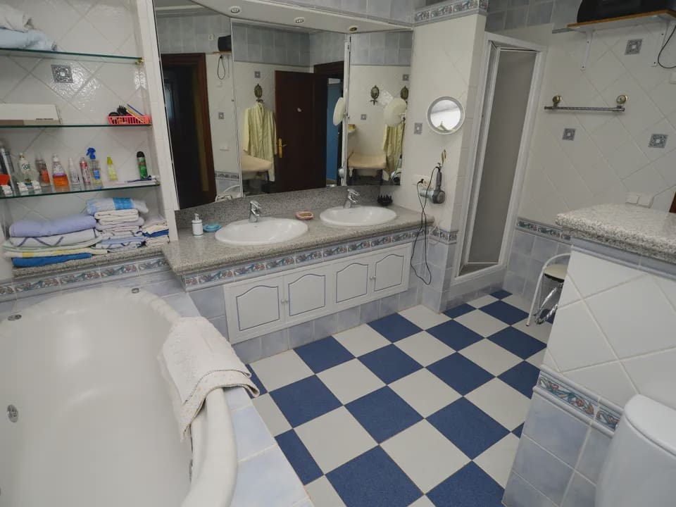5 makuuhuone Huvila myytävänä paikassa Malaga kaupunki mukana uima-altaan - 4 875 000 € (Ref: 9674814)