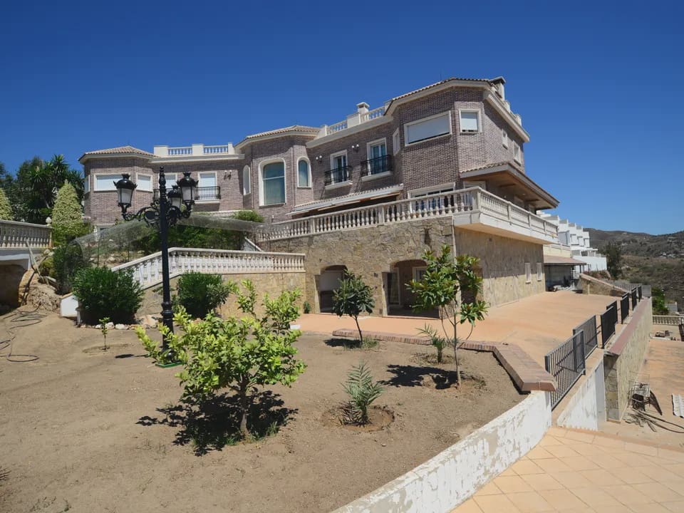 5 makuuhuone Huvila myytävänä paikassa Malaga kaupunki mukana uima-altaan - 4 875 000 € (Ref: 9674814)