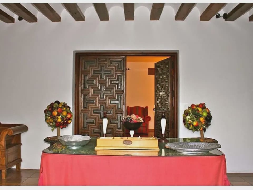 7 bedroom Villa for sale in Malaga city with pool garage - € 1,875,000 (Ref: 9674815)