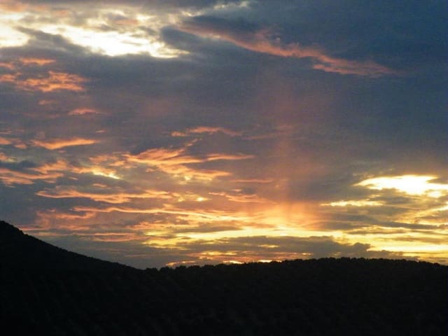 3 bedroom Finca/Country House for sale in La Atalaya, Villanueva de Algaidas with pool garage - € 72,000 (Ref: 9674816)