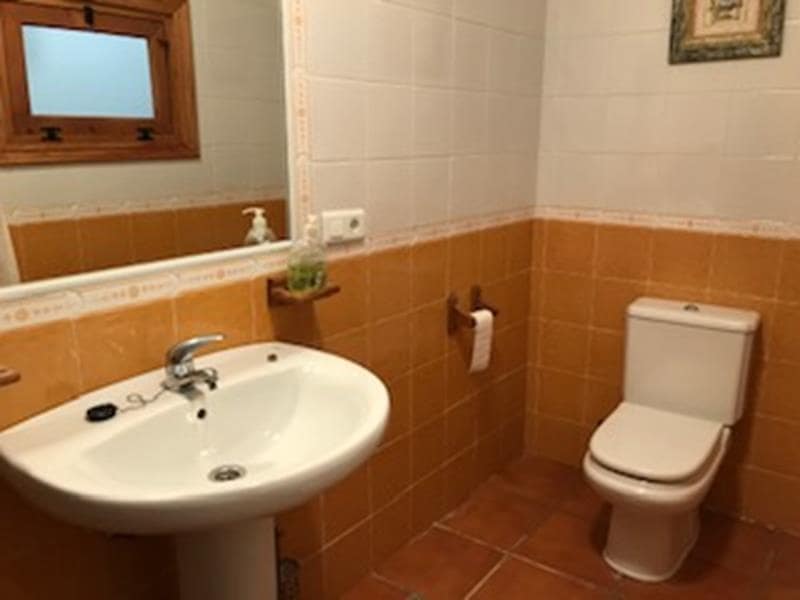 3 sypialnia Finka/Dom wiejski na sprzedaż w Villanueva de Algaidas z basenem garażem - 72 000 € (Ref: 9674816)