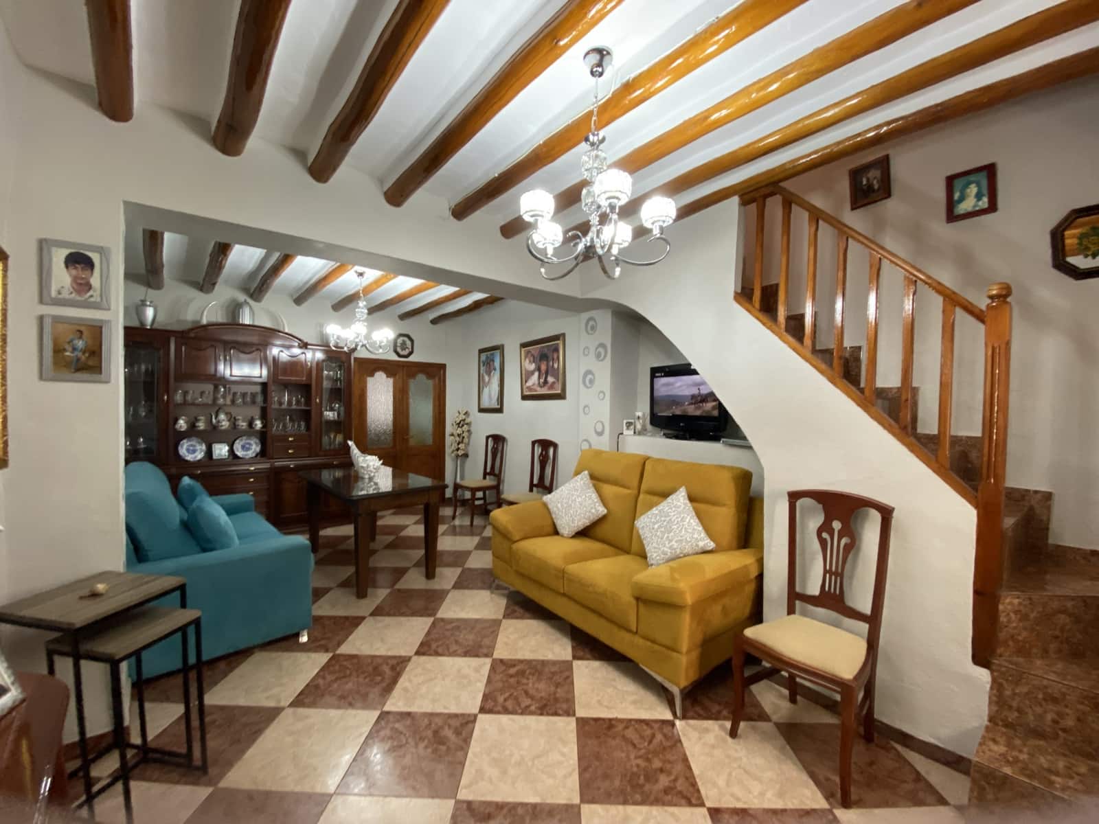 3 Zimmer Haus zu verkaufen in Villanueva del Trabuco mit Pool Garage - 93.000 € (Ref: 9674817)