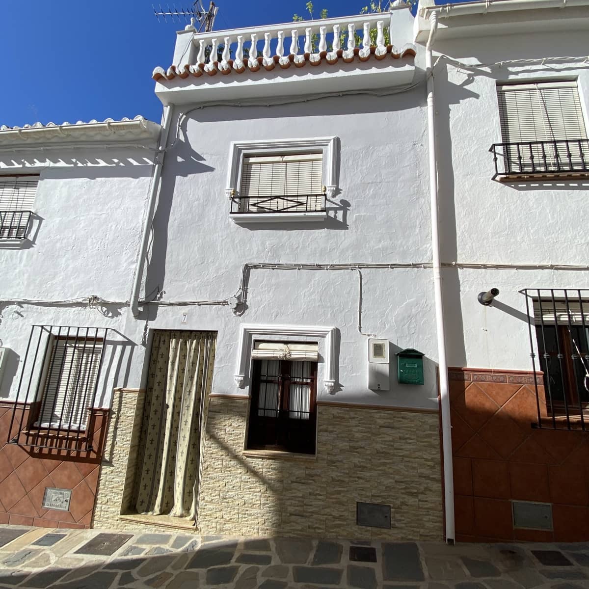 3 Zimmer Haus zu verkaufen in Villanueva del Trabuco mit Pool Garage - 93.000 € (Ref: 9674817)