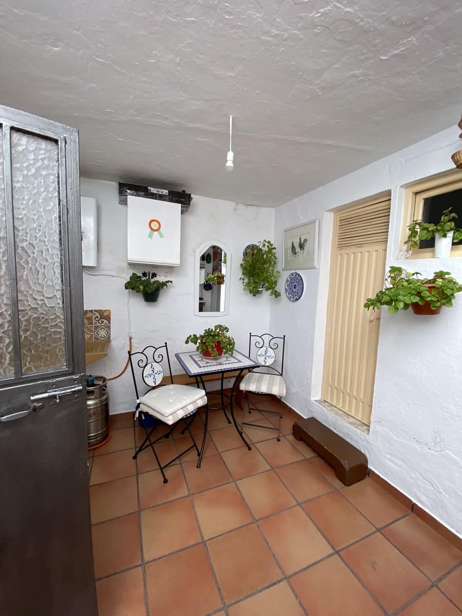 3 Zimmer Haus zu verkaufen in Villanueva del Trabuco mit Pool Garage - 93.000 € (Ref: 9674817)