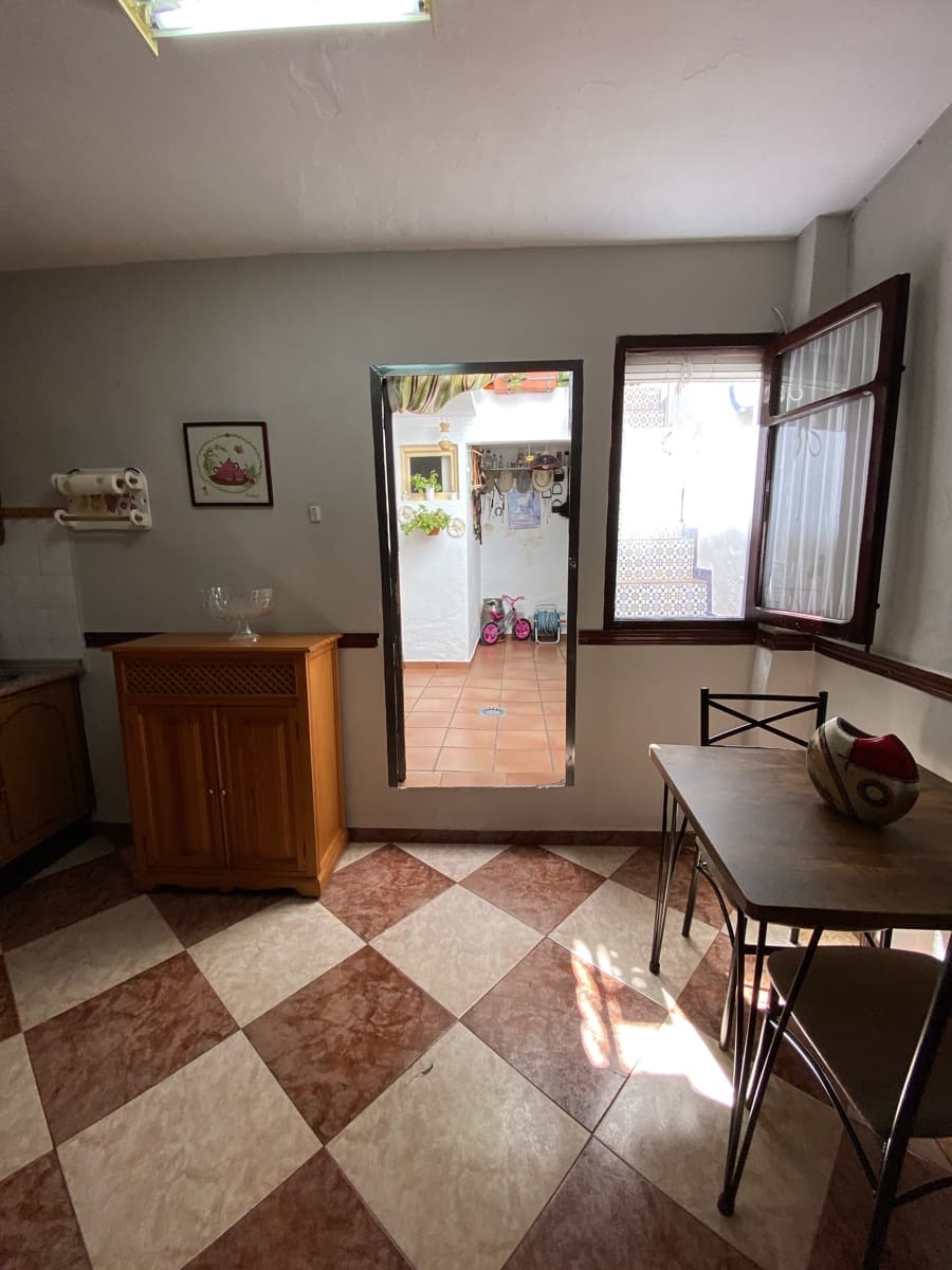 3 Zimmer Haus zu verkaufen in Villanueva del Trabuco mit Pool Garage - 93.000 € (Ref: 9674817)