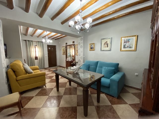 3 Zimmer Haus zu verkaufen in Villanueva del Trabuco mit Pool Garage - 93.000 € (Ref: 9674817)