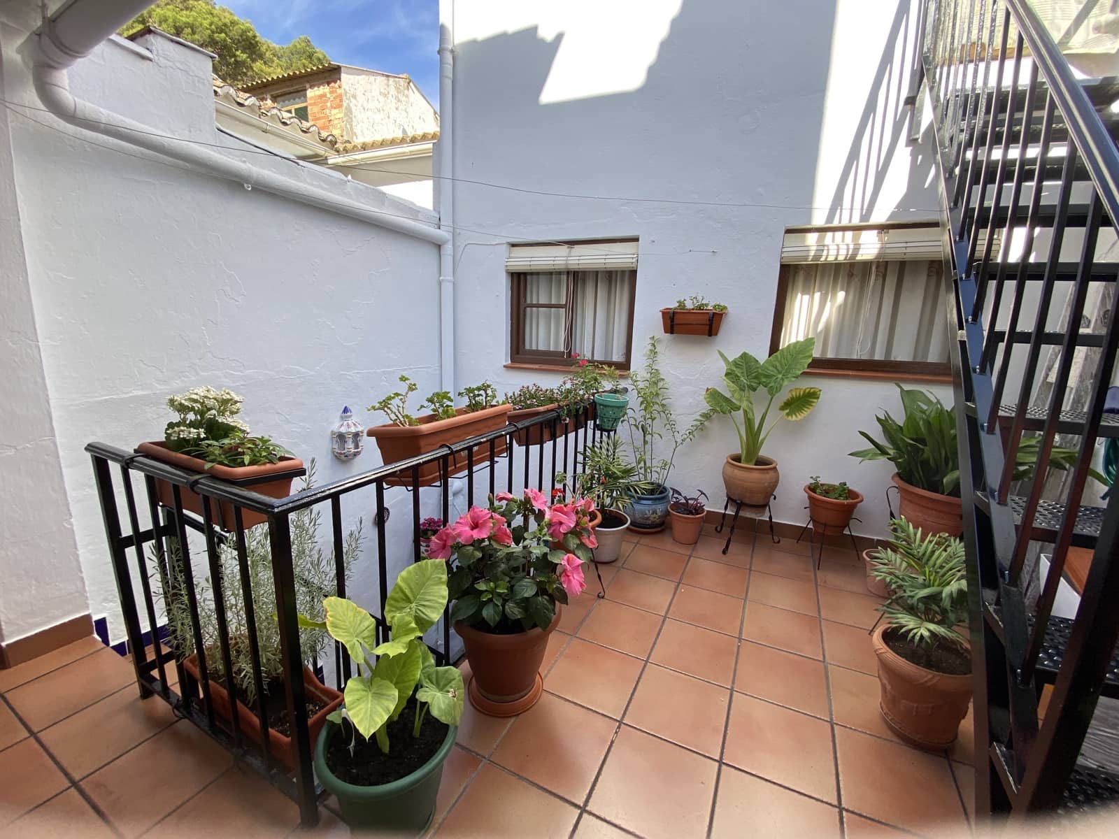 3 Zimmer Haus zu verkaufen in Villanueva del Trabuco mit Pool Garage - 93.000 € (Ref: 9674817)