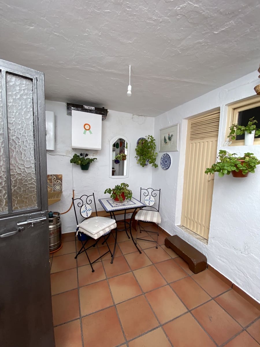 3 soverom Hus til salgs i Villanueva del Trabuco med svømmebasseng garasje - € 93 000 (Ref: 9674817)
