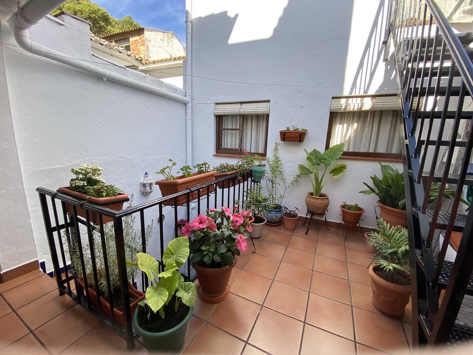 3 soverom Hus til salgs i Villanueva del Trabuco med svømmebasseng garasje - € 93 000 (Ref: 9674817)