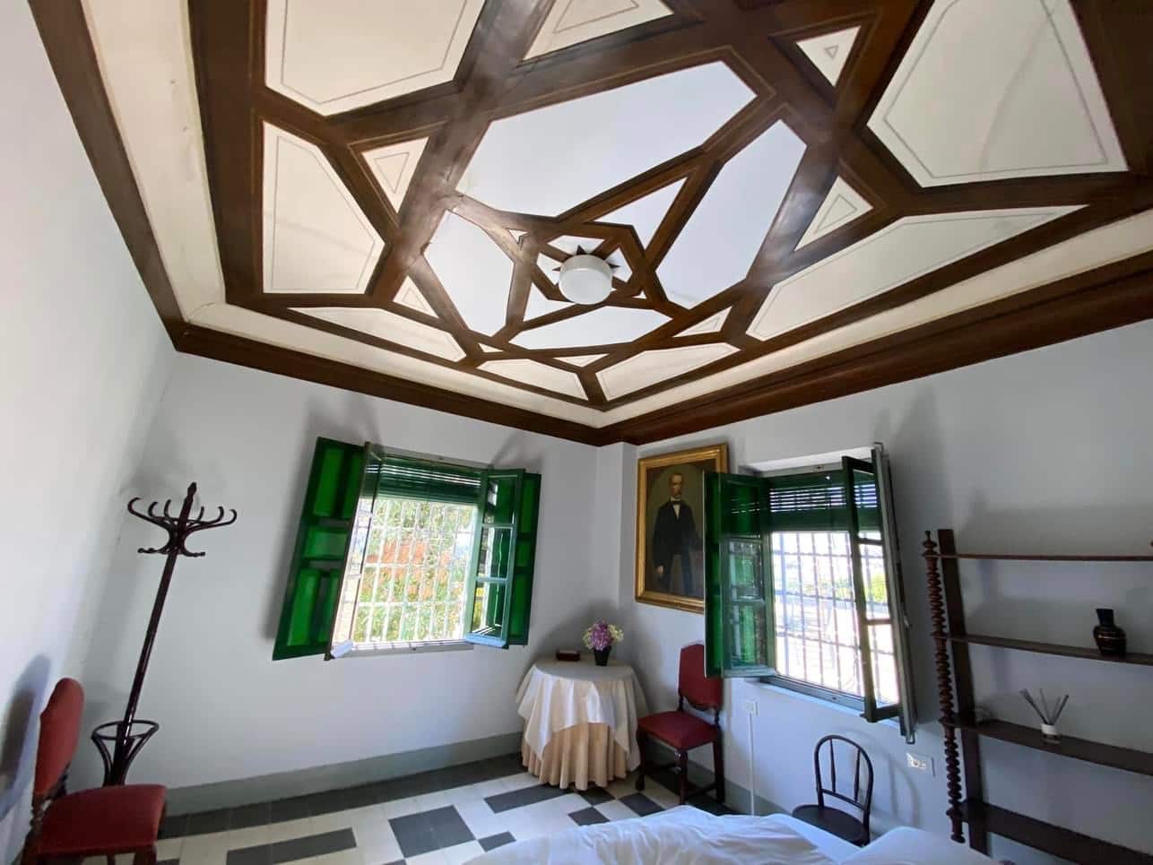 9 bedroom Finca/Country House for sale in Loja with garage - € 525,000 (Ref: 9674818)