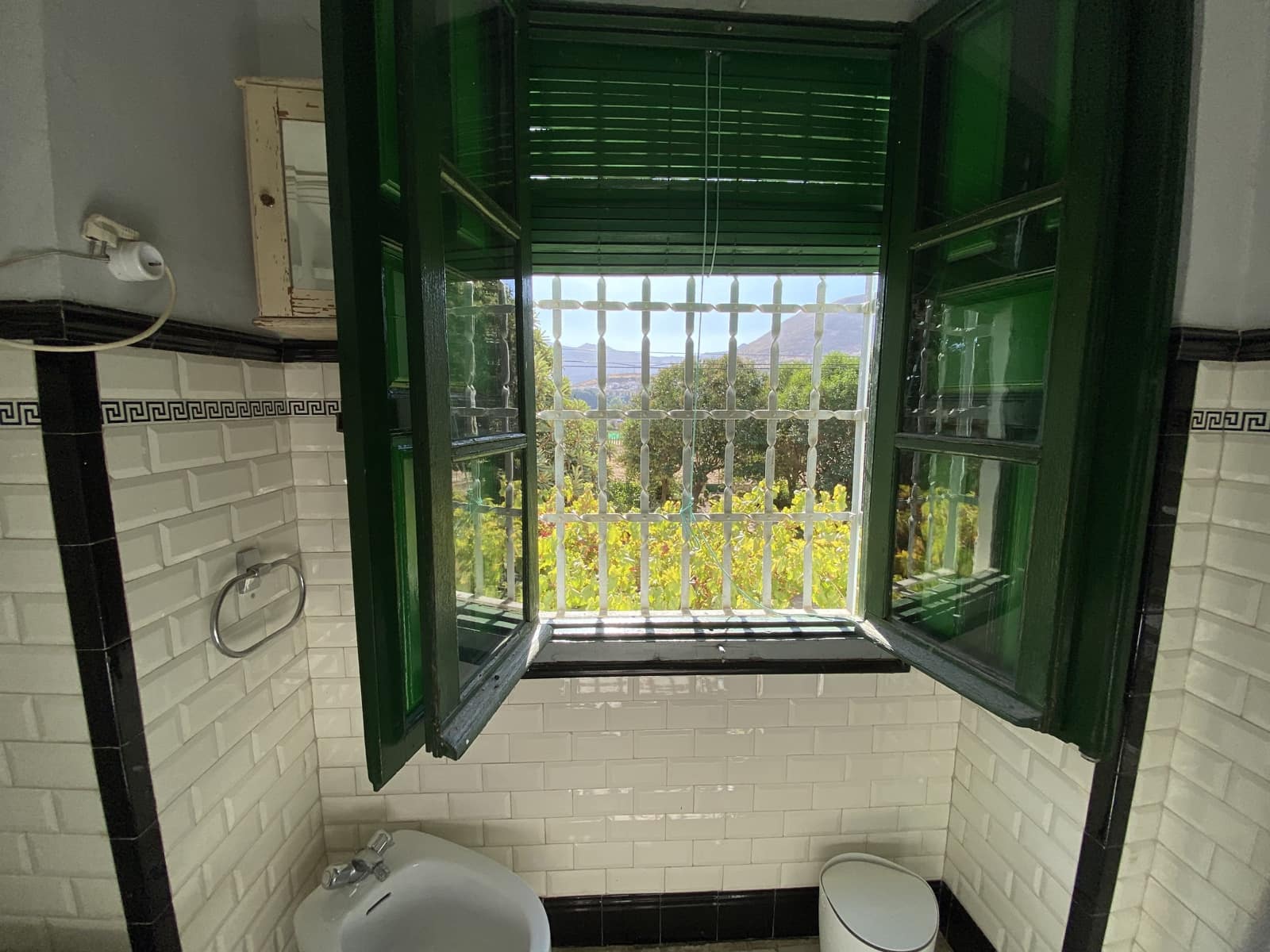 9 bedroom Finca/Country House for sale in Loja with garage - € 525,000 (Ref: 9674818)