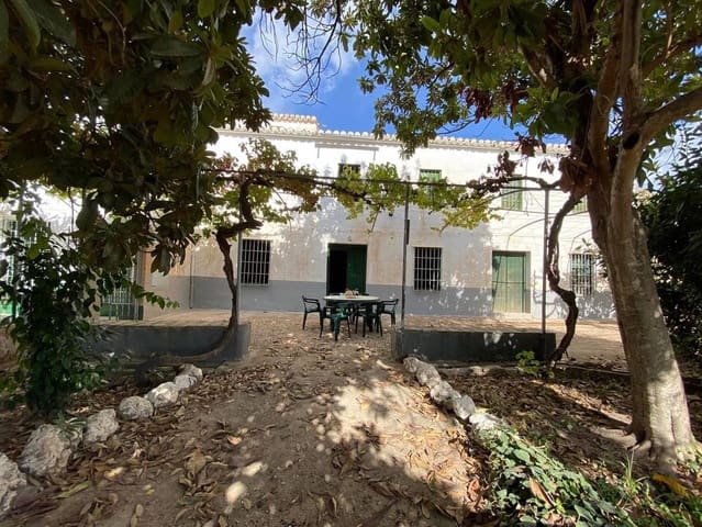 9 soverom Finca/Herregård til salgs i Loja med garasje - € 550 000 (Ref: 9674818)